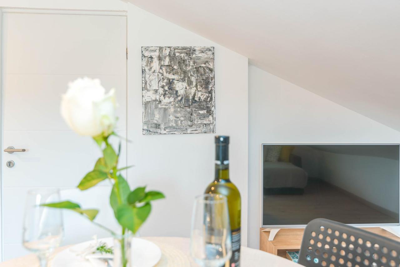 Apartment Egon Malinska Esterno foto